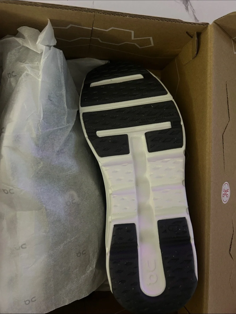 On Cloud Kids' Cloudleap Black/White Athletic Sneakers - Picture 5 of 5